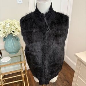 Tyler Boe Faur Fur Sweater Vest
S18